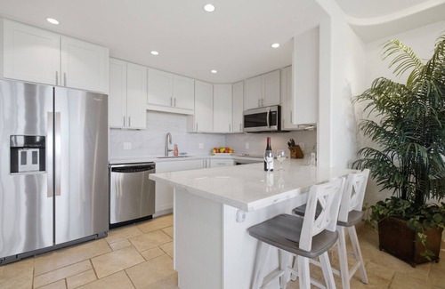 Wailea Resort | Newly Remodeled/Refurnished Oceanfront Makena Surf Condo - Ground Floor