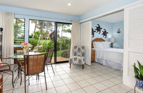 Maalaea Condo | Newly Updated Oceanfront Corner-Condo with Private Patio, Shared Pool & Grill