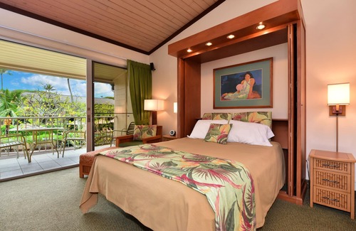 Napili Condo | NS D230 Studio w Pool Steps to Napili Bay