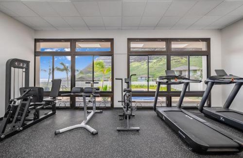 Makaha Valley House | Oahu Family retreat-Beach 5min away-Oceanview