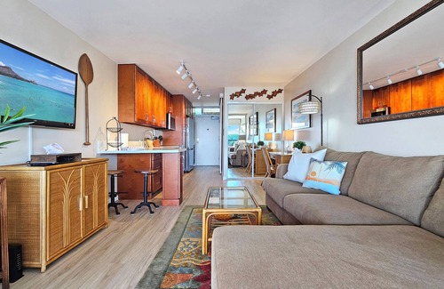 Diamond Head - Kapahulu - St. Louis Apartment | Ocean & Beachfront Studio - Sans Souci 203