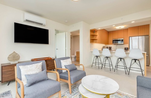 Ala Moana Condo | Ocean-City Luxurious Vacation at the Sky Ala Moana with Amazing Amenities