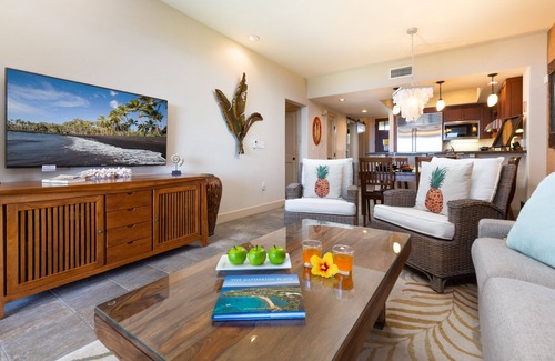 Waikoloa Condo | Ocean Front. Includes Waikoloa Gold Golf Memberships Benefits. Halii Kai 14B