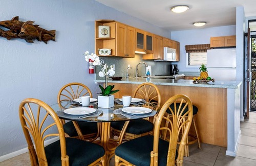 Kailua-Kona Condo | 🏖️Ocean Front With Private Lanai | In-Unit AC
