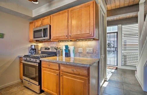 Historic Kailua Village Condo | OCEAN VIEW 2 BEDROOM DOWNTOWN CONDO by RedAwning