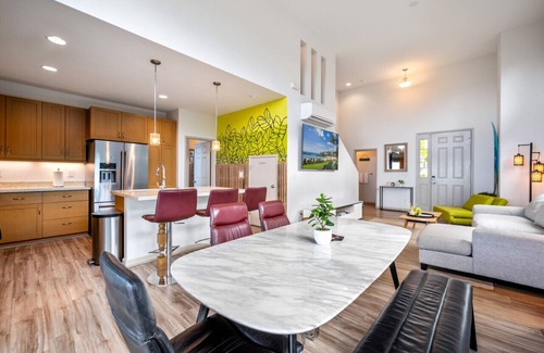 Makaha Valley House | Ocean View|Game Room|Beach 5 Min|Free Parking