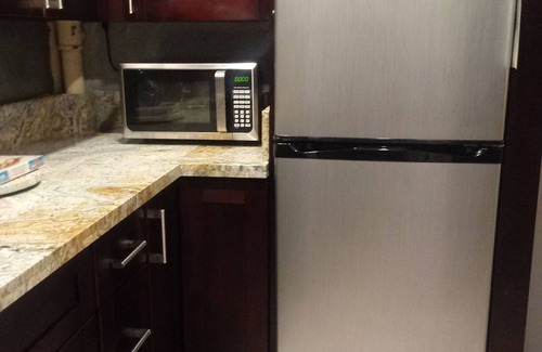 Diamond Head - Kapahulu - St. Louis Condo | OCEAN VIEW ~OCEAN FRONT ~GOLD COAST