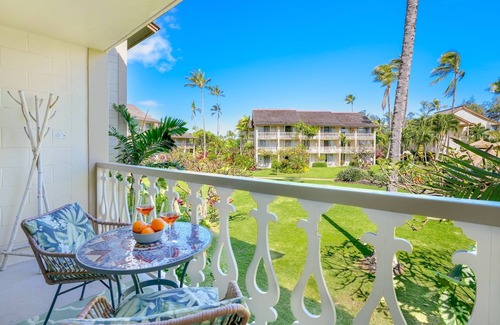 Wailua Apartment | Ocean View, Split AC, Wifi, Pool, and Hot Tub
