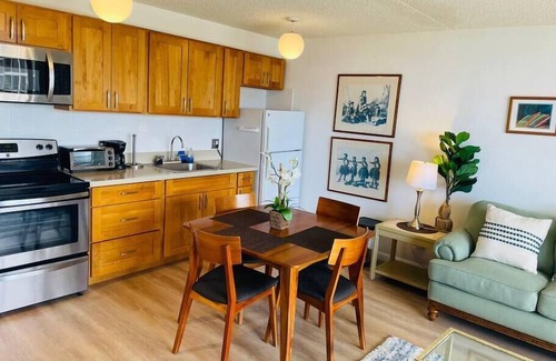 Waikiki Condo | Ocean View Upgraded Waikiki Banyan