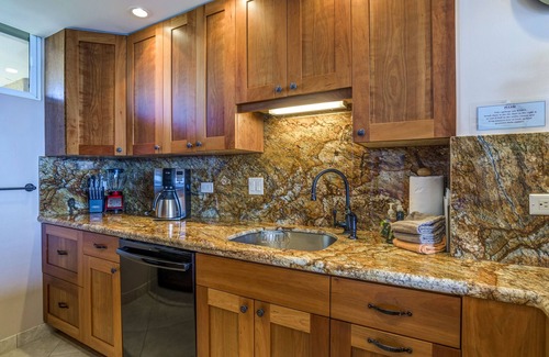 Honokowai Condo | Oceanfront and Turtle watching from 11 FLOOR Luxury Condo Ka'anapali Beach!