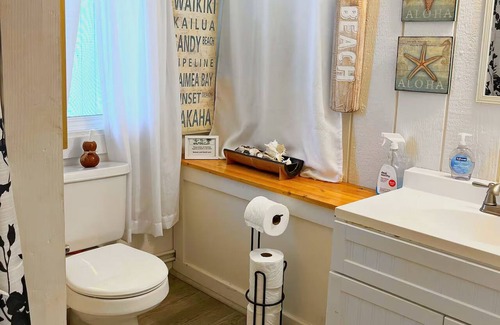 Kaneohe Apartment | Oceanfront Escape - Private Pier & Paddleboards