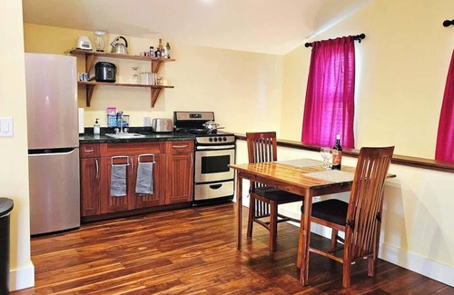 Pepeekeo House | Oceanfront Getaway w/A/C in Gated Hamakua Coast