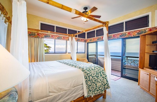 Kapalua Hotel | Oceanview Maui Villa | 1 King Bed | Near Kapalua Bay Beaches