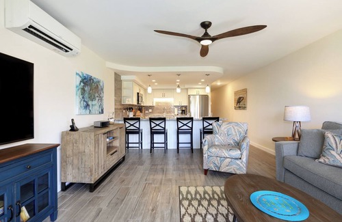 Kihei Condo | Oceanview, pickle ball, super clean Kamaole Sands