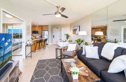 Kihei Condo | Oceanview Retreat | Walk to Beach & Restaurants