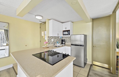 Waikiki Condo | Pacific Monarch - 1 BR - Ocean and City Views!