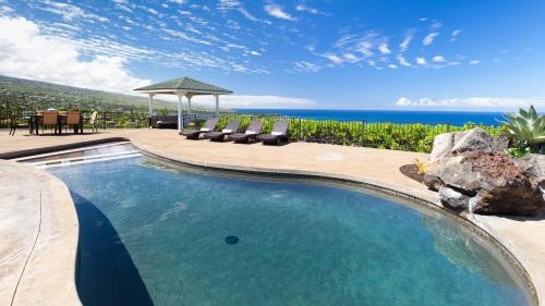 Kailua-Kona House | PACIFIC VISTA RETREAT Stunning 5BR Home Overlooking Ocean Privacy and Pool