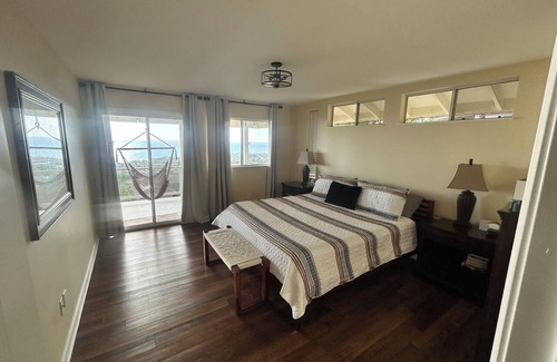 Kailua-Kona House | Panoramic view of ocean. Excellent location. Quiet neighborhood. Sleep 10