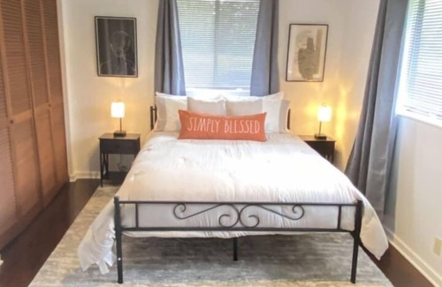 Keaau House | Peaceful Master Bedroom with Own Bath near Hilo