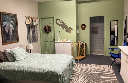 Kehena Apartment | Peaceful Puna Coast Stay – Private Guest Studio, Walk to Beach