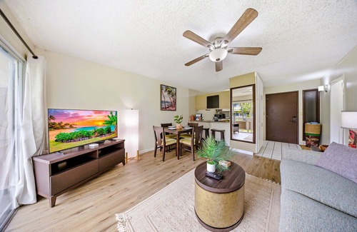 Wailua Condo | POWER + INTERNET + A/C - 3 min Walk to Beach ! Garden Unit ! Renovated ! 3 Pools