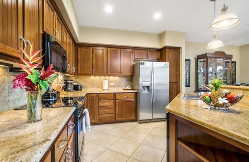 Kamuela Condo | 🏖️Prestigious Mauna Lani Resort | Luxurious End Unit | Large Private Lanai!