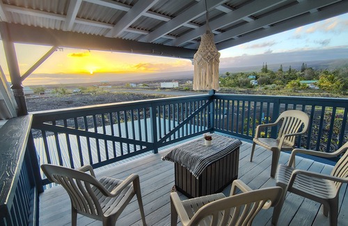 Kalapana House | PRIVATE Cosmic Lava Cottage – Hawaii Nature Escape, Star Views & Beaches