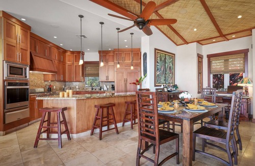 Historic Kailua Village House | Private, Ocean view, Exclusive area, Putting Green, heated infinity pool