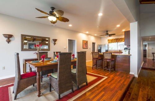 Hauula House | Relaxed Ocean Front Villa 3BR/3BA — Direct Beachfront Access!