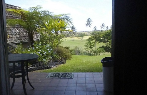Punaluu Condo | Relaxing Studio Condo Getaway, Minutes From Black Sand Beach *Newly Renovated*