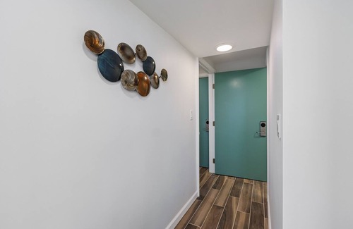 Waikiki Apartment | Remodeled Awesome View Waikiki Studio with Full Kitchen