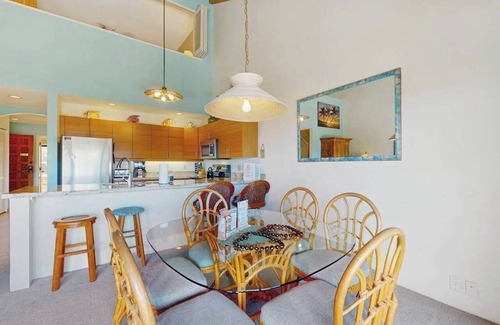 Kihei Apartment | Roomy Kihei Condo with Pools, Hot Tub & W/D Near Many Beaches