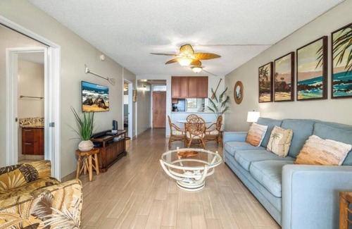 Kihei Condo | Royal Mauian #307: Beachfront Bliss with Stunning Views & Resort Amenities