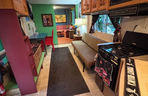 Kapoho Cabin | RV in a Rainforest Tree! - A true jungle experience with a super fun vibe!