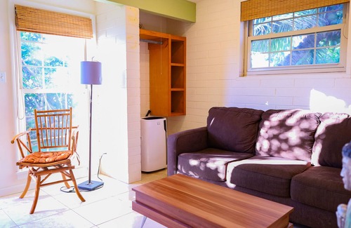 Portlock Bed & Breakfast | Safe + Clean 1BD/1BA surrounded by organic garden