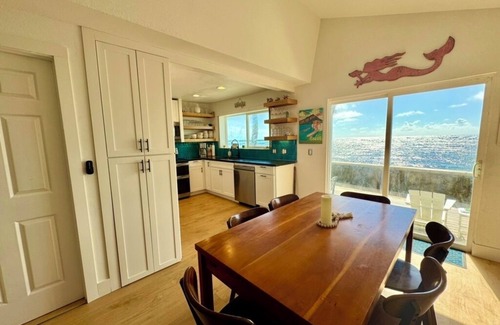 North Shore House | Seabreeze:110' Oceanfront, Majestic Mountain Views, AC, Outdoor Shower, 30 Daysn