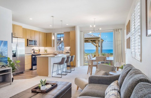 Makaha Valley House | Single Level Home|Ocean+Mountain Views|Beach 6 min