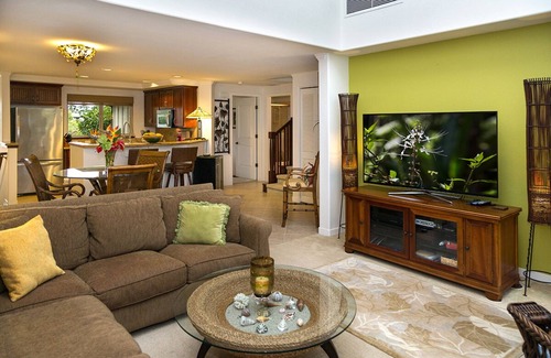 Kamuela Condo | Sleeps 6! Palm Villas B23, 2 bed plus 3rd bedroom loft! Walk to Beach!
