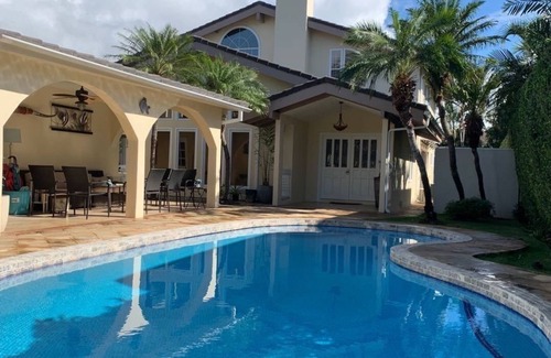 Kahala House | Spacious Home In Kahala That's Centrally Located w/AC, Pool, Lanai 5Broom/4Bath