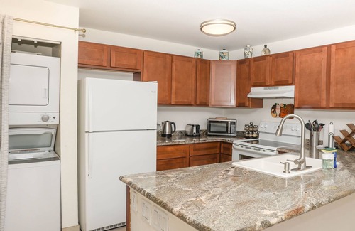 Kailua-Kona Condo | 🏖️SPECTACULAR - OCEANFRONT - GREAT LOCATION!🏖️