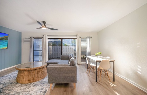 Nanakuli House | Steps from the Ocean 3bed/1.5bath Maili Beach