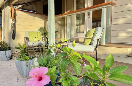 Ewa Beach Cottage | Studio by the ocean. Oceanfront property with WiFi, AC, parking, great location.