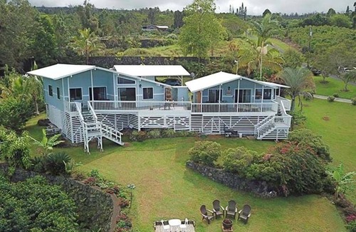 Papa Apartment | Stunning 180 degree Ocean Views 1 br/1 bath Studio on a 100% South Kona Farm