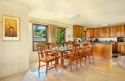 Poipu House | Stunning 270° Hapuʻu Mtn Views Walk to Beach Pool A/C Sleeps 12 Ocean
