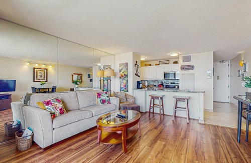 Kihei Condo | Sugar Beach Resort Condo w/Shared Grill, Free WiFi-Surf, Bike, Golf, More