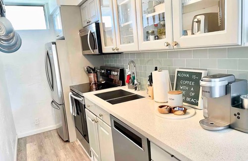 Kihei Condo | Sugar Beach Shangri-La: Wake Up to the Ocean!