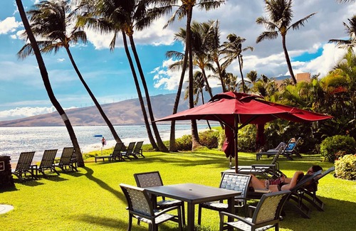 Kihei Condo | Sugar Beach Shangri-La: Wake Up to the Ocean!