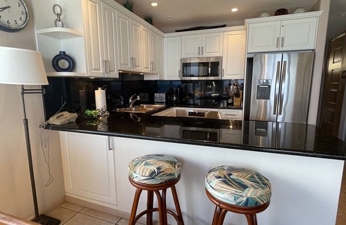 Honokowai Condo | Summer & Fall Deals! As of July 1, NO RESORT FEES! Ocean-front! Amazing views!