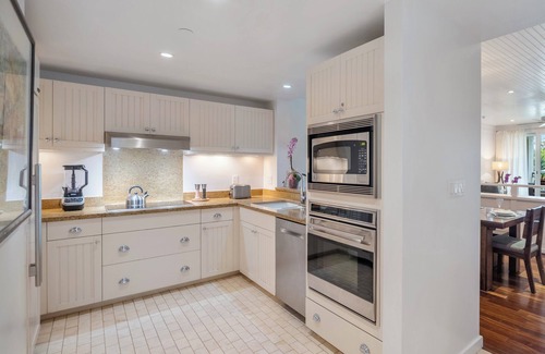 Kahuku Villa | SUMMER REDUCED! Villa 209 ocean view at turtle bay