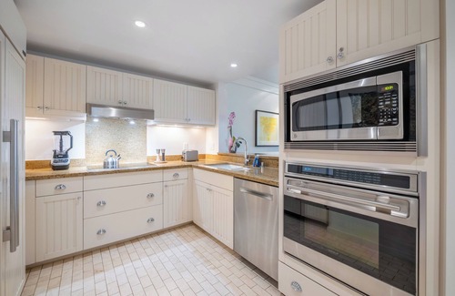 Kahuku Villa | SUMMER REDUCED! Villa 209 ocean view at turtle bay